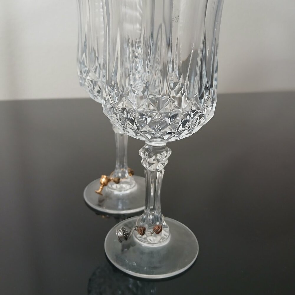 crystal wine glasses